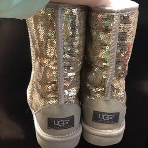 Silver sparkly uggs